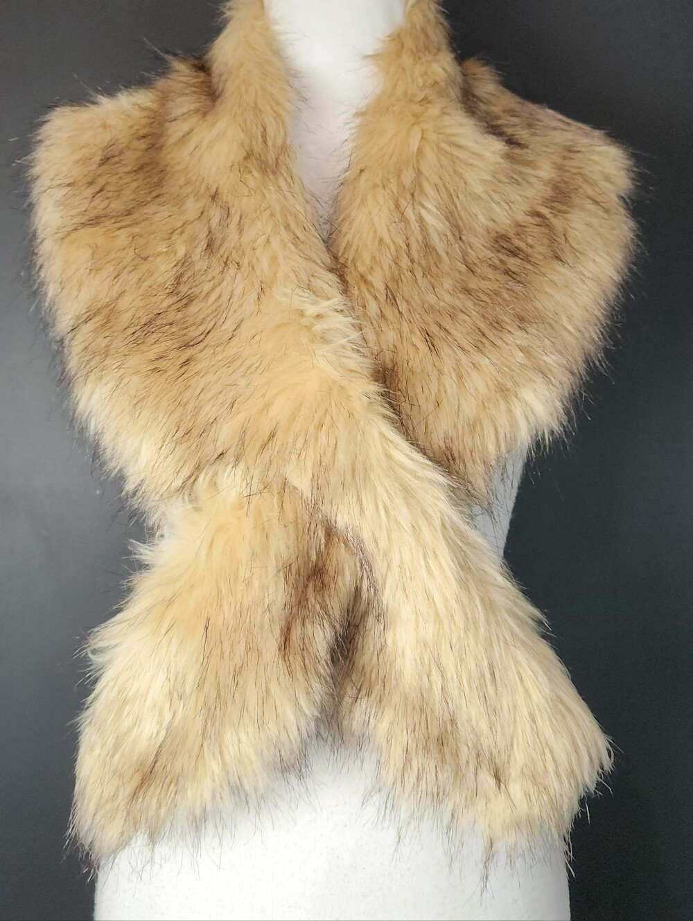 Banana Republic Luxury Honey-Toned Faux Fur Stole Scarf